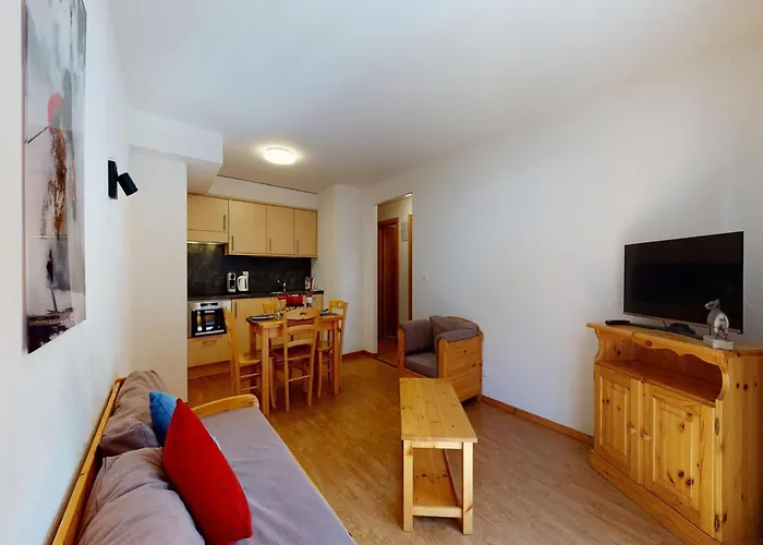 Charming Near Area *