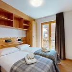 Charming Near Area Daire